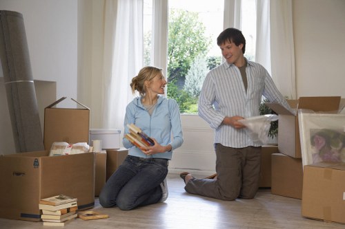 Removal van in Twickenham supporting home and business moves