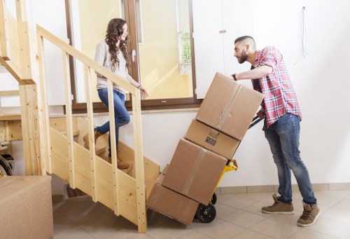 Secure storage and flexible moving solutions in Twickenham