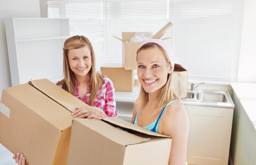 Twickenham movers maintaining safe and professional moving standards