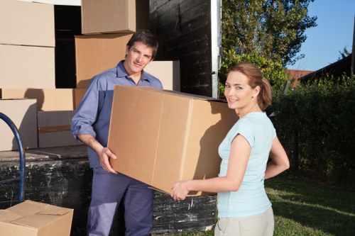 Suitable truck hire vehicle for local relocation in Twickenham